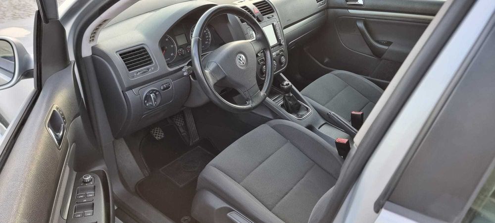 Volkswagen Golf V 1.9 TDI 2004 – Motor Renovado + Rádio Android