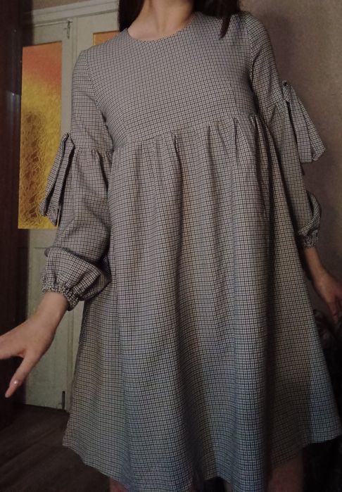 Сукня з рукавами фонариками