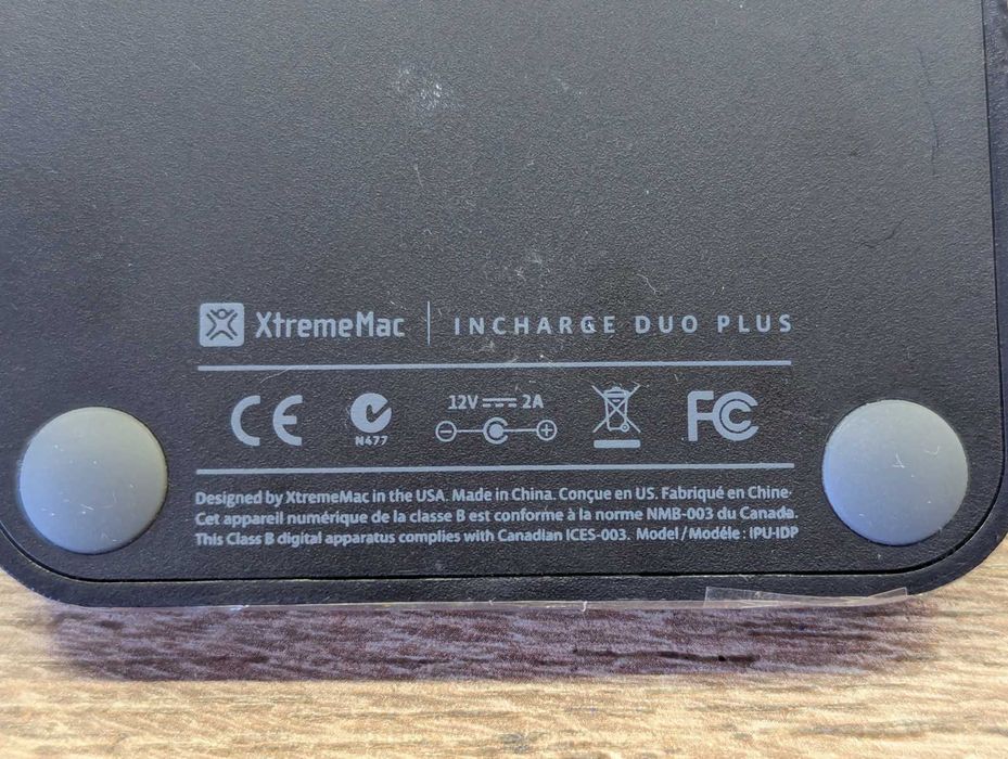 XtremeMac IPU-IDP-13 InCharge Dual Charging Pad Apple iPod/iPhone/iPad
