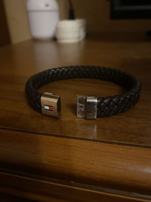 Продам Кожаный браслет Tommy Hilfiger