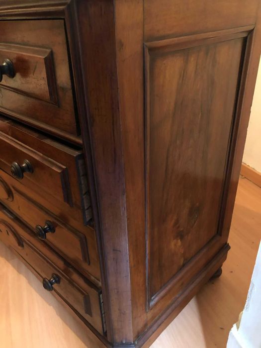 Comoda Antiga Muito Bonita