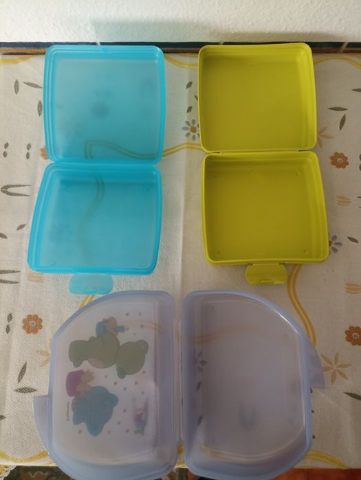 Caixas de sandes Tupperware
