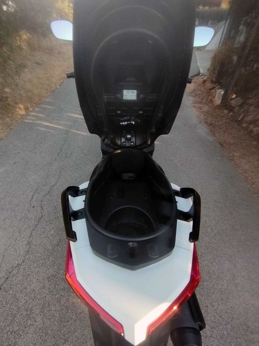 Yamaha XMAX 125