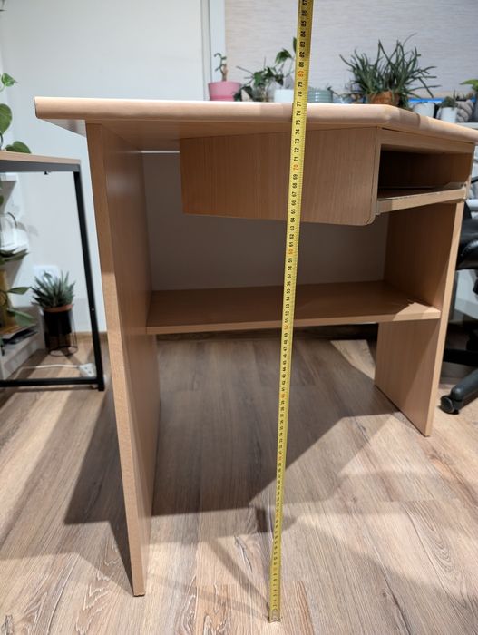 Sprzedam biurko narożne z wysuwaną szufladą