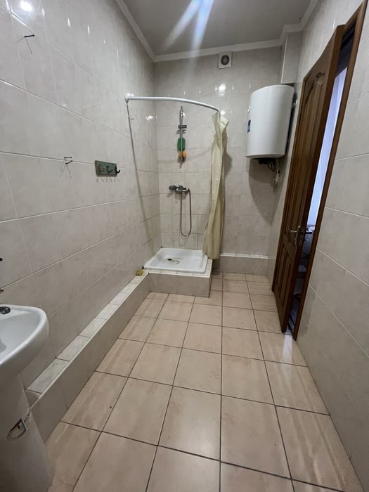 Оренда будинку на правому берзі