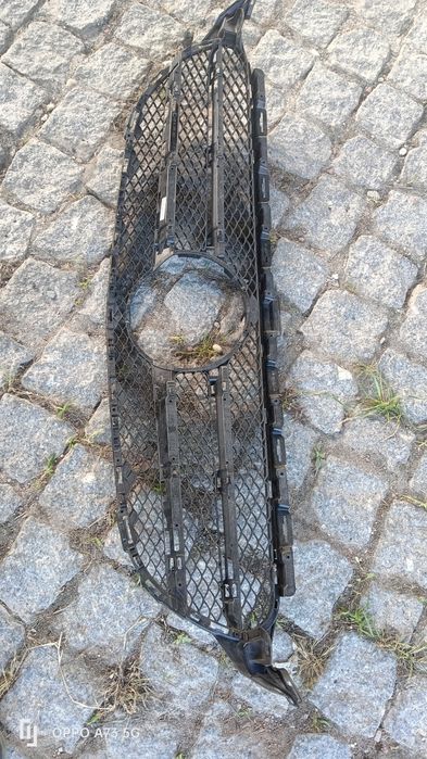 Grelha Mercedes w205 classe C 2016