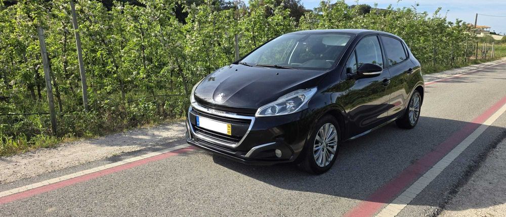 Peugeot 208 1.6 HDI Style 100 HP 2016