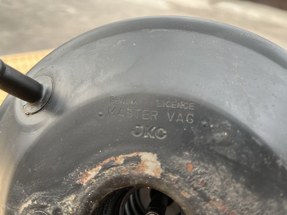 Підсилювач гальм Мазда 323f ba 1.5