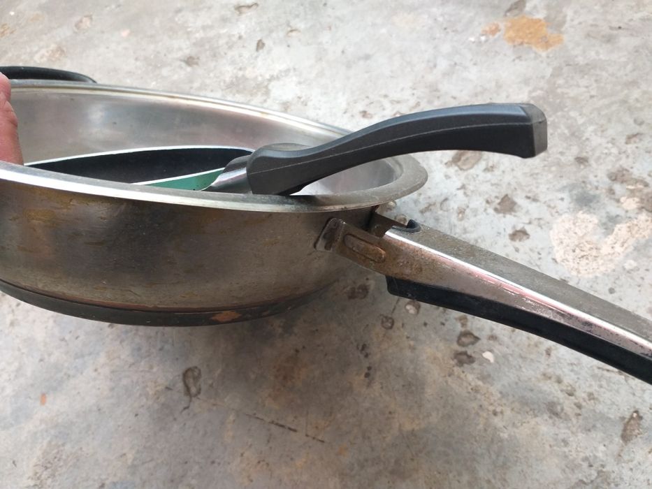 Сковородки б.у.2 шт