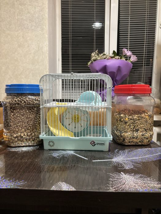 Продам клетку для хомячка