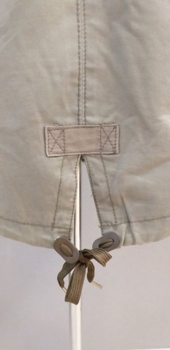 Курточка женская Bershka.