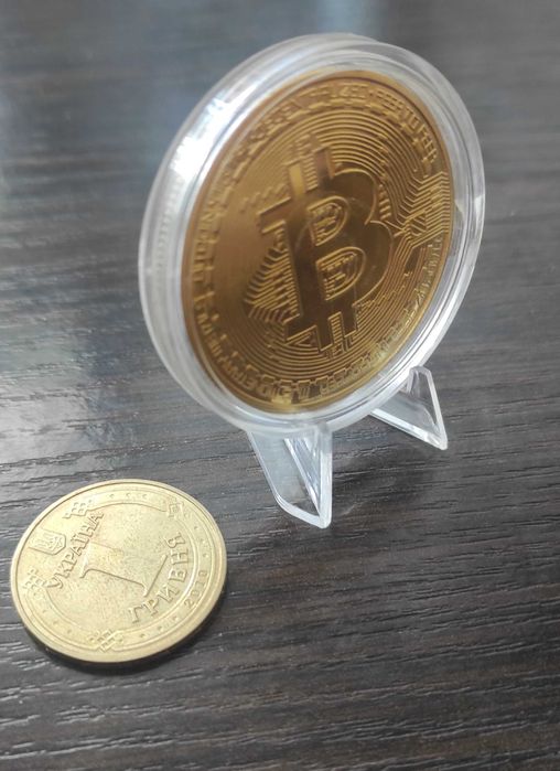 Монета Bitcoin в боксі Біткоїн Биткоин Сувенір