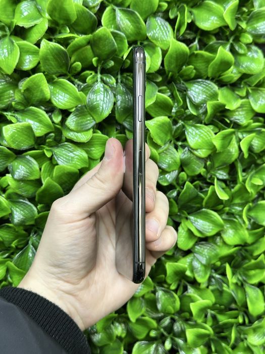 iPhone 11 Pro Max 64 gb акб 84% neverlock телефон айфон чорний
