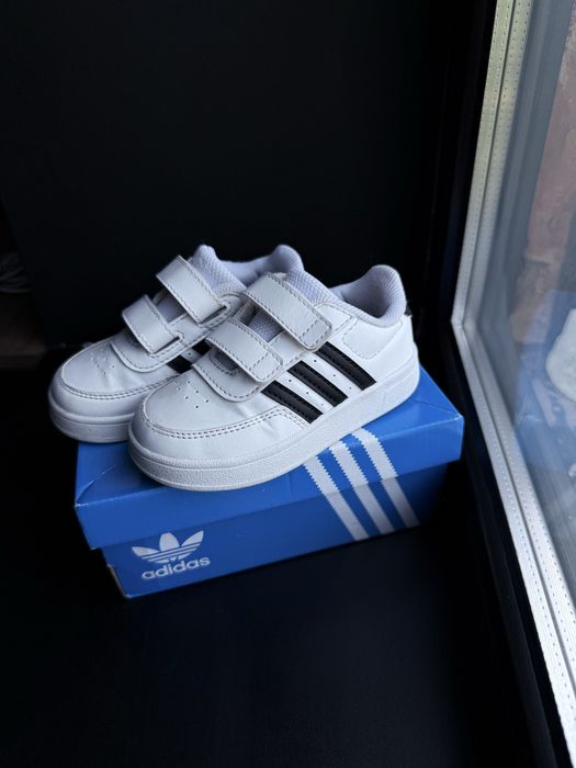 Кросівки Adidas оригінал