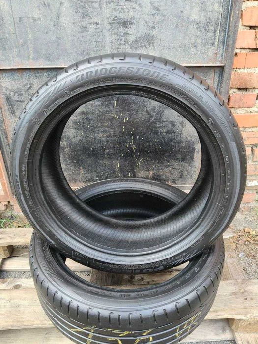 Bridgestone Potenza S001 RTF 225/45r19 2шт, 21год, 5мм, ЛЕТО. Привезены из Германии