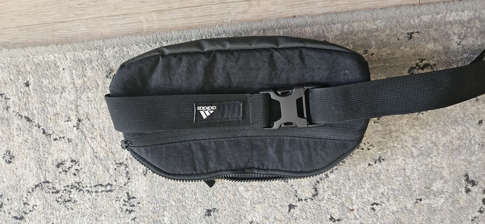 Nerka adidas saszetka