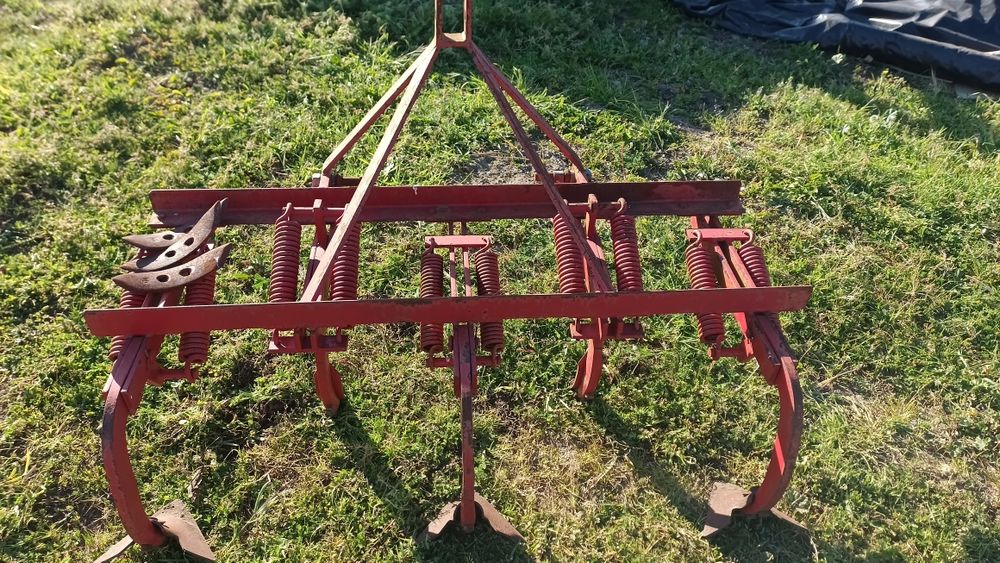 Escarificador trator