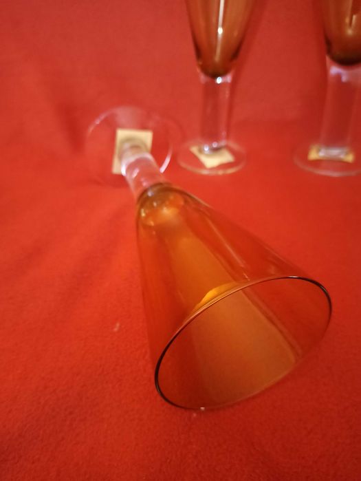 Conjunto Flute Evasé Ambar
