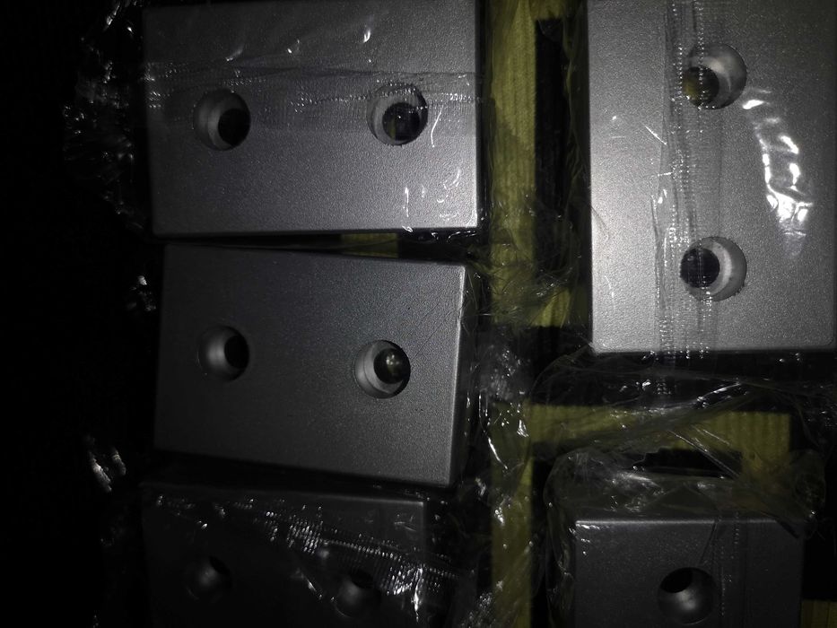 Nóżki meblowe 14 sztuk.