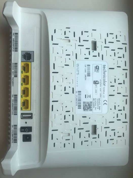 Роутер Technicolor TG 589vn v3 + комплект