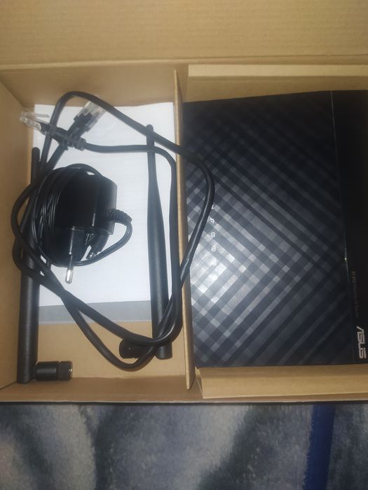 Продам роутер Asus