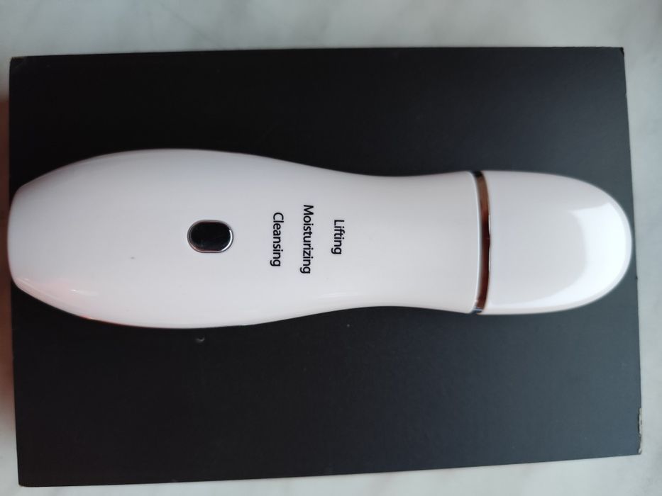 Peeling soniczny do oczyszczania twarzy