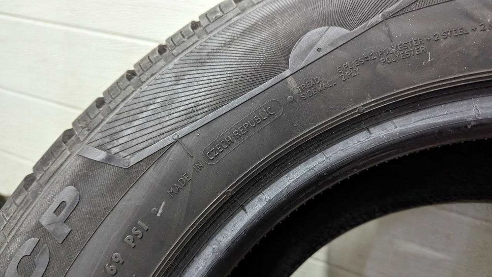 Шина розпаровка 215/70 R15C 109R Continental VancoCamper