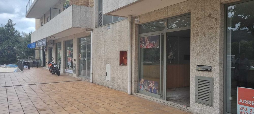 Espaço comercial 133m2 Junto à Universidade do Minho-Gualtar