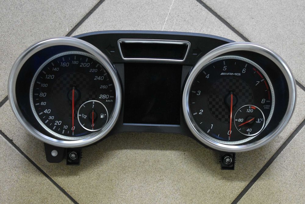 Mercedes GLE W166 4.3 AMG licznik prędkościomierz zegar A1669  008021