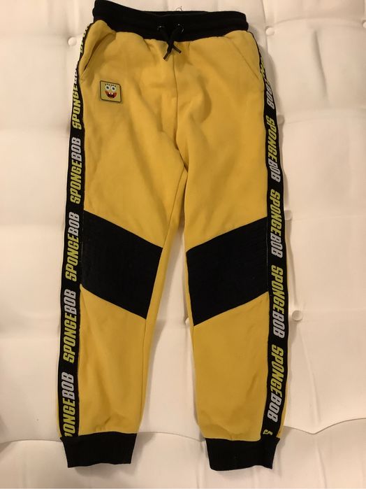 Spodnie i koszulki 128 cm