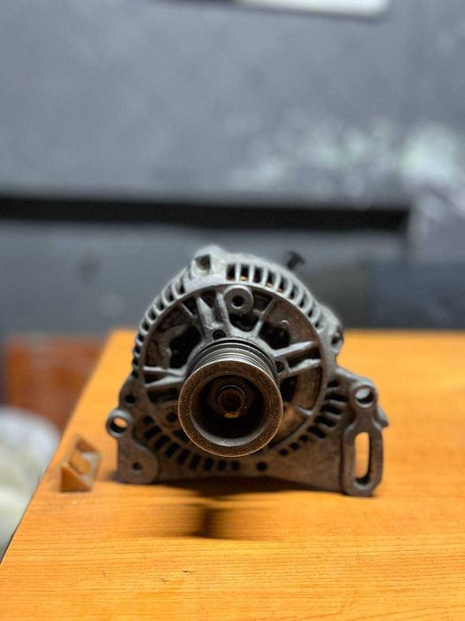 Генератор фольцваген т4, Multivan, Caddy, Golf, Seat, Audi.