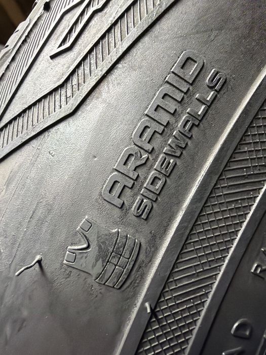 255/55 r19 Nokian 4шт