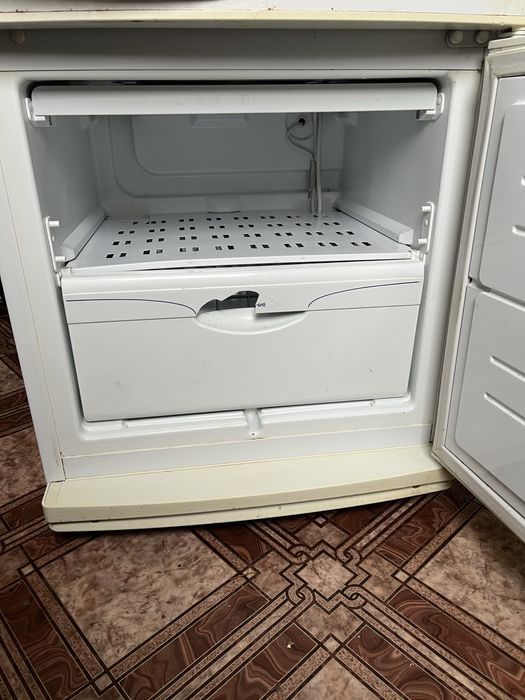 Працює! Холодильник Мінськ