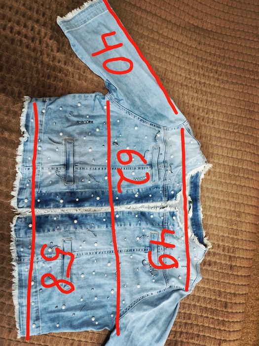 Пиджак-болеро джинсовый.