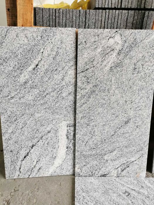 Płytki granitowe VISCONT WHITE DUKE 61 x 30,5 x +/- 1,2 cm polerowane