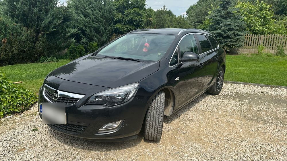 Opel Astra J 1.4 turbo benzyna 2012