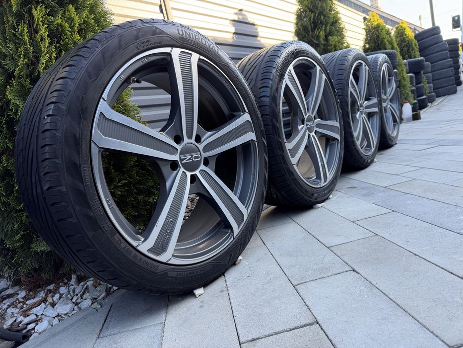 Диски та Шини 19R 5x112 ET45 8J DIA 66.6 Audi A6 A5 A5 Skoda Mercedes