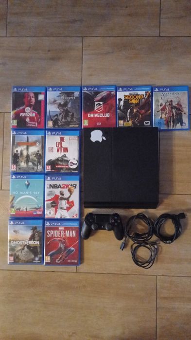 PS 4, 11 gier, 1 pad i okablowanie