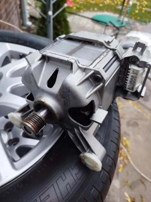 Двигун пральної машинки Siemens E14 (151 60037.03)