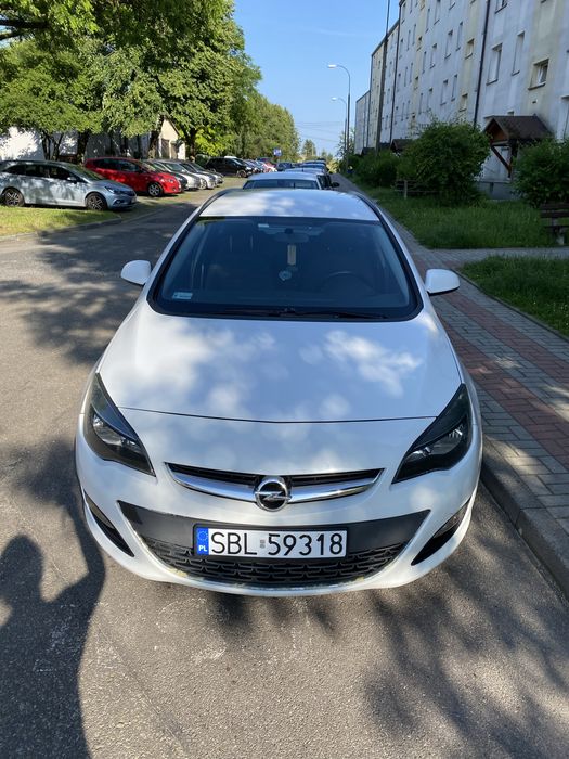 Wynajem/ wypożyczenie samochodu. Opel Asta J 1.7 Diesel