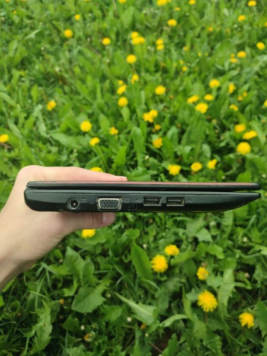 Продам нетбук, Acer aspire one D255E