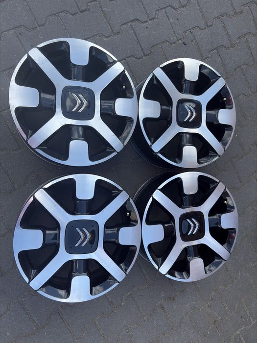 Felgi aluminiowe 17 cali 4x108 Et19 Citroen C3 Cactus