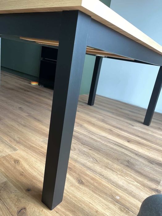 Sprzedam nowy stół