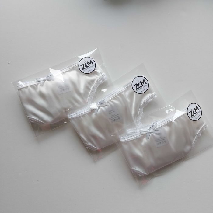 Stringi damskie 3-pak. Elegancki z jedwabiu naturalnego. Rozmiar M