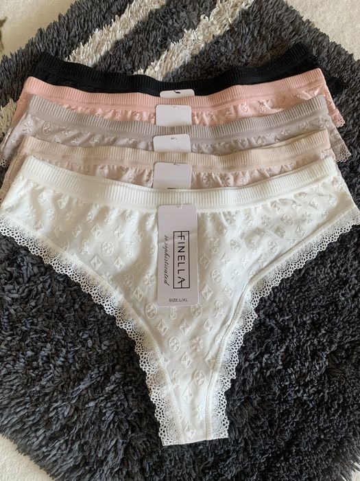 Жіночі трусики стрінги