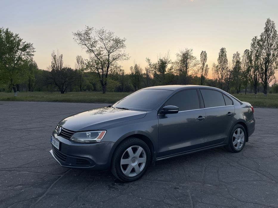 Volkswagen Jetta VI 6 1.8TSI
