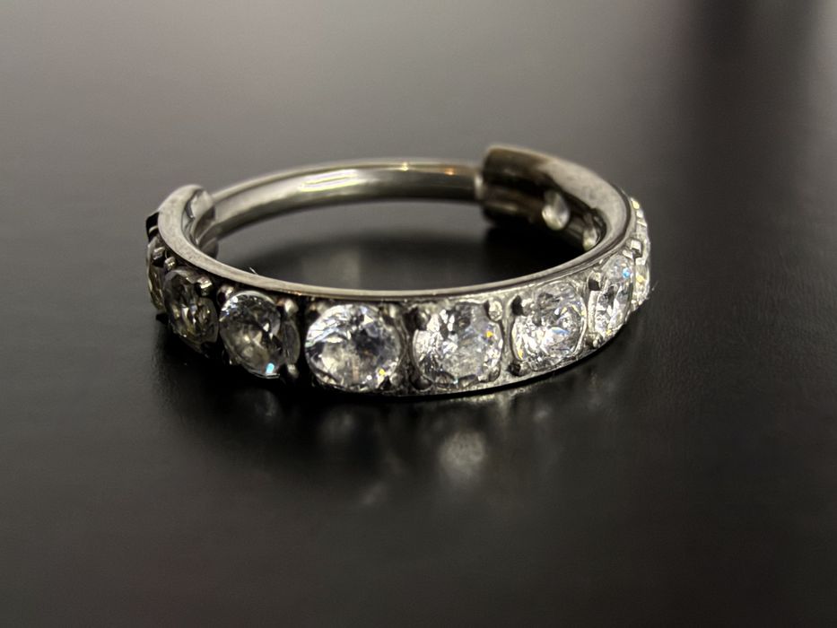 Kolczyk Kółko Tytan z Cyrkoniami Clicker 12 mm, 1,2 mm 16G