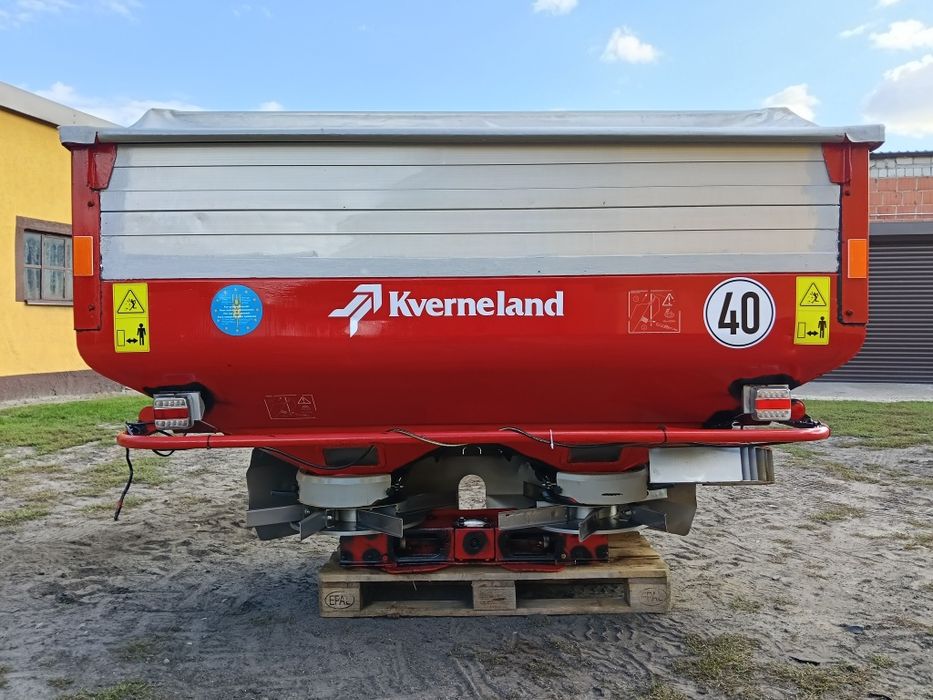 Kverneland Exacta-CL EW 2000 l – rozsiewacz nawozu z wagą i komputerem