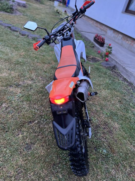 Продам мотоцикл crdx 200