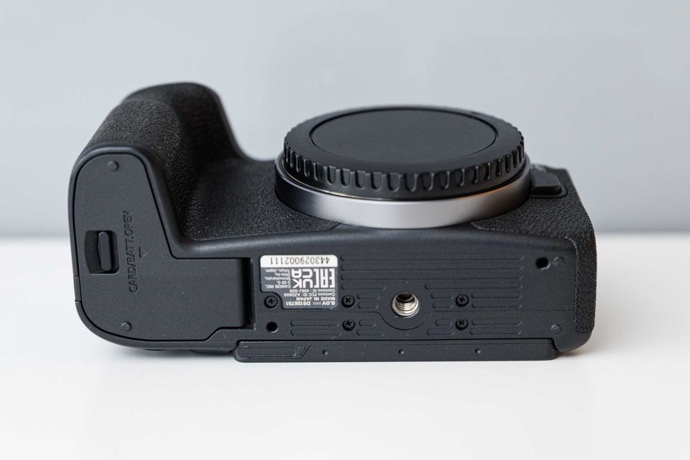 Aparat CANON EOS RP - super stan, 2749 klatek